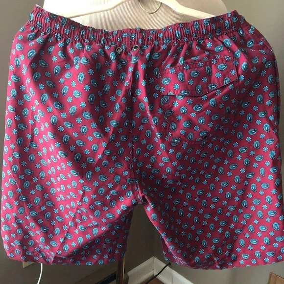 Saks Fifth Avenue men’s swimming trunks - Picture 3 of 7